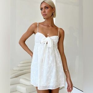 NEW Princess Polly Bow Mini Dress White Cut Out Sleeveless Strap Lined Size 6